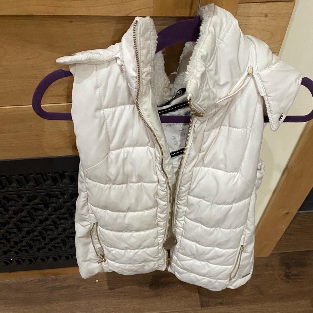 Hooded down vest